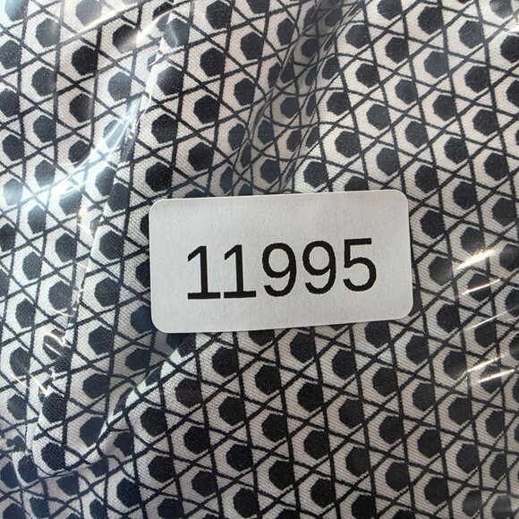 Womens Chico's So Slimming Black & White Geometric Print Pull-On Ankle Pants 1.5 - Picture 9 of 10